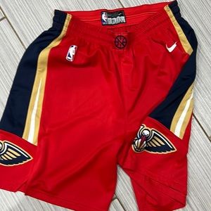 LIGHTLY WORN NBA New Orleans Pelicans shorts size XL